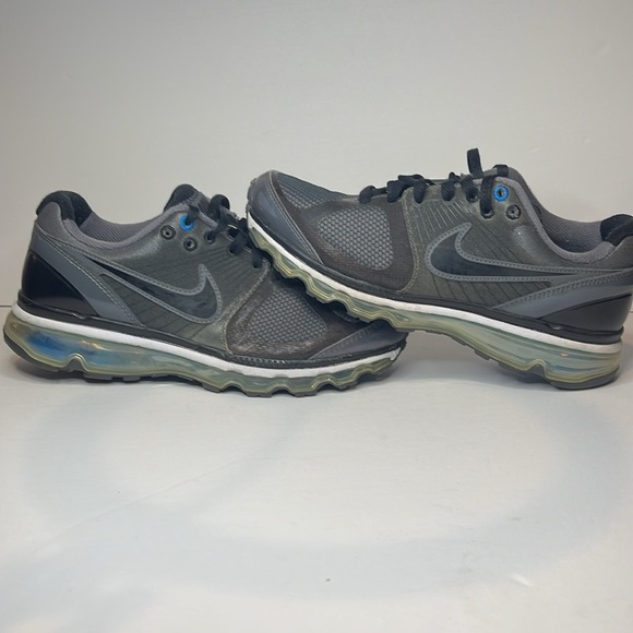 Nike Air Max 2010 Fly Wire Running Sneakers - Picture 4 of 4